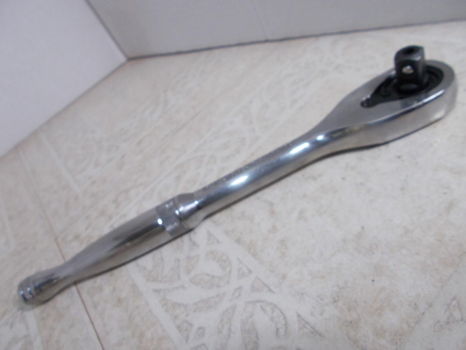 Duralast 51-201 Ratchet 1/2″ Drive Quick Release 11″ lonf Very Good Cond. (P-2)
