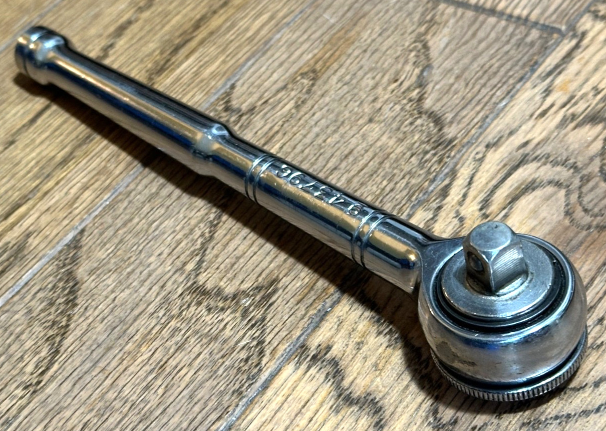 Craftsman Tools 3/8″ Ratchet Socket Wrench Tri Wing Thumb Wheel 8″ Long Round