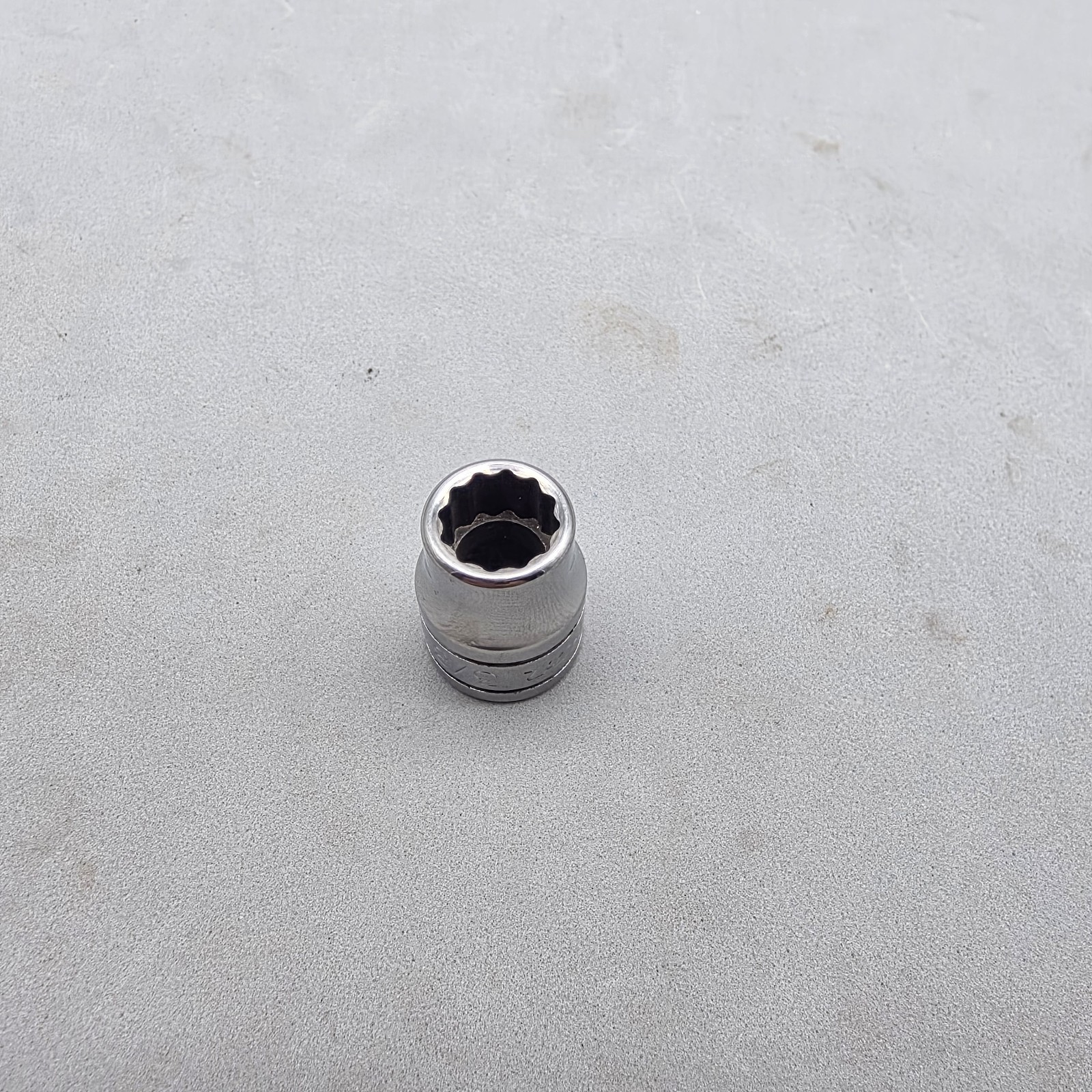 Snap On Tools 3/8″ Drive 3/8″ 12PT SAE Shallow Chrome Socket F121 USA