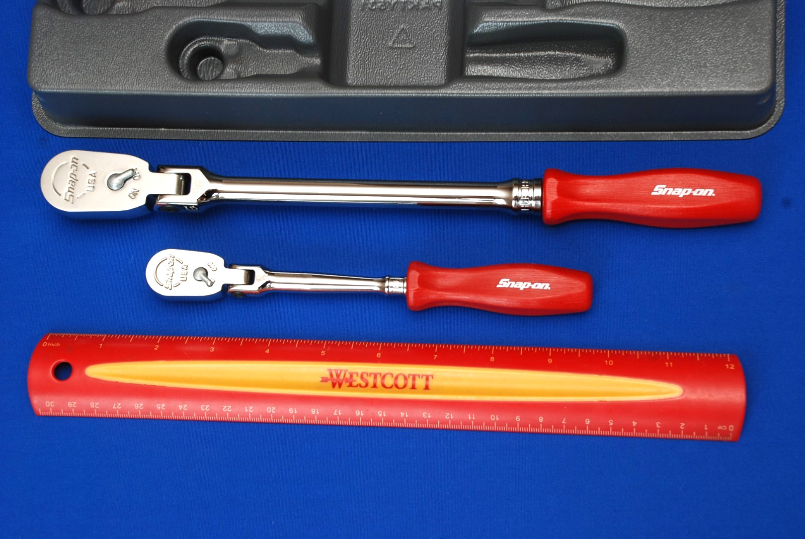Snap-on Tools 1/4″ & 3/8″ Drive Dual 80 Red Hard Grip Flex-Head Ratchet Set