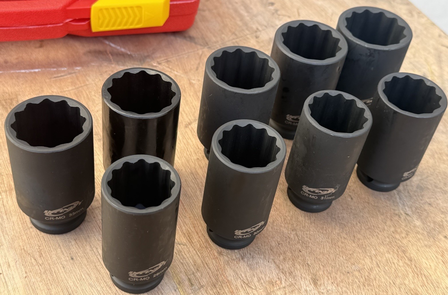 9pcs 1/2″ Drive 12 Point Deep Spindle Axle Nut Impact Socke Metric 29-38mm Cr-MO