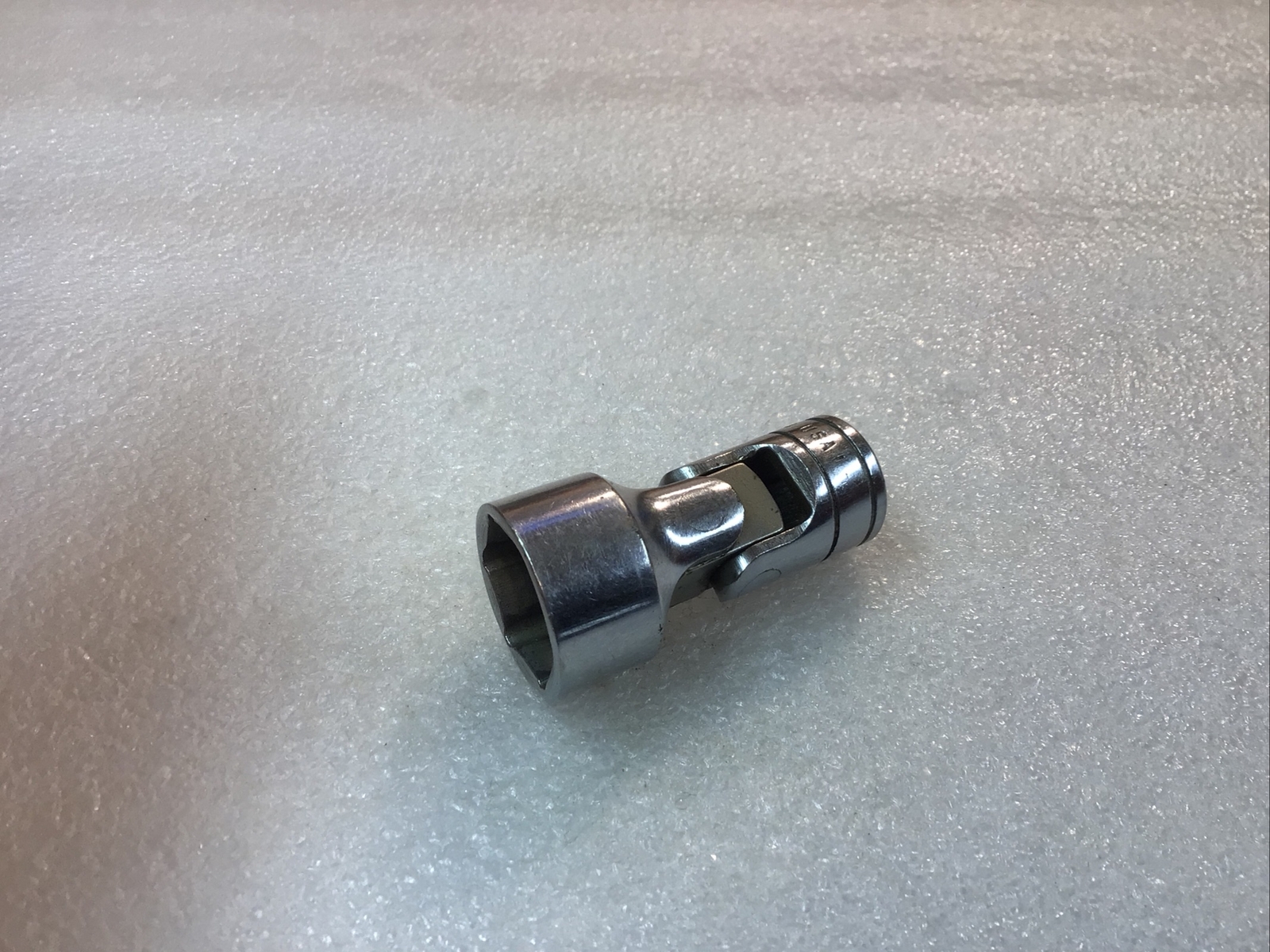Snap On#FS24 -3/4″, SAE, Chrome, 12 Pt., Shallow, Swivel Socket, 3/8″ Dr.-Nice-