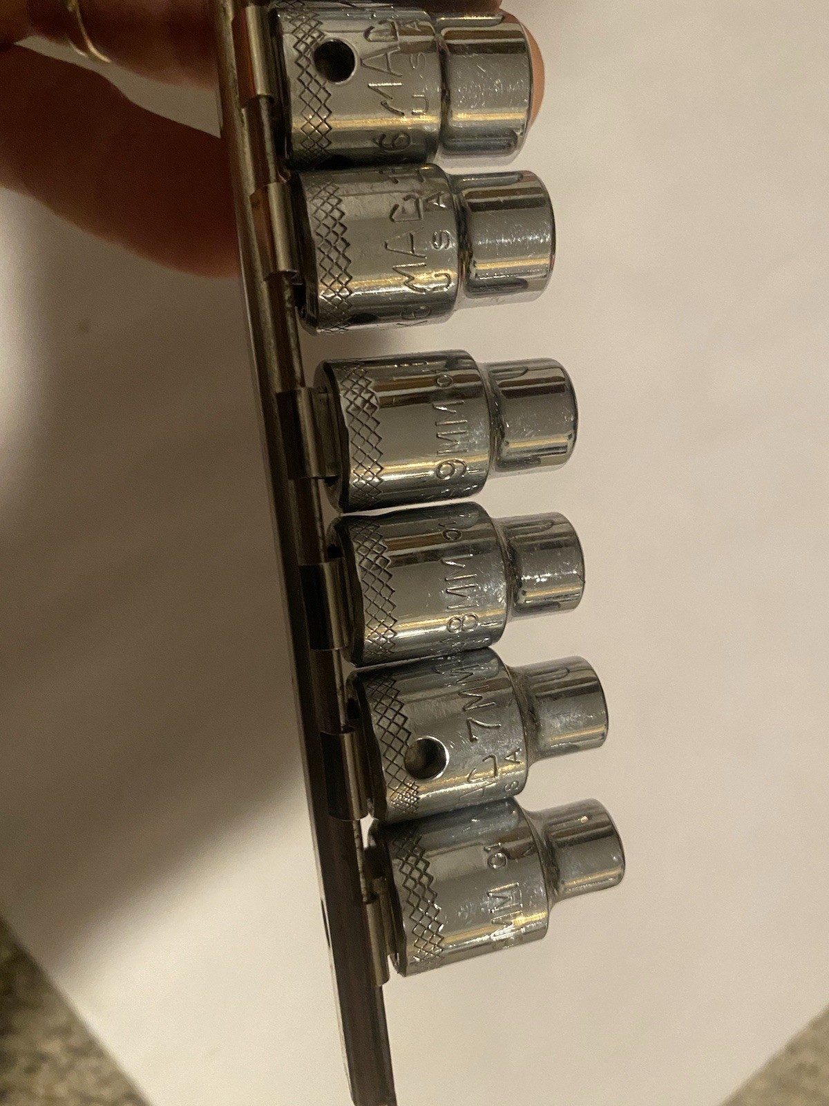 Mac Tools x6 series metric socket set. 14 pieces 6mm to 20mm