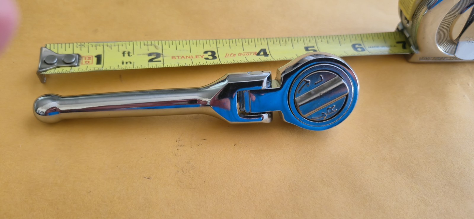 Stubby Flex-Head 3/8″ Drive Ratchet. UNUSED? Unmarked. 5″ Long
