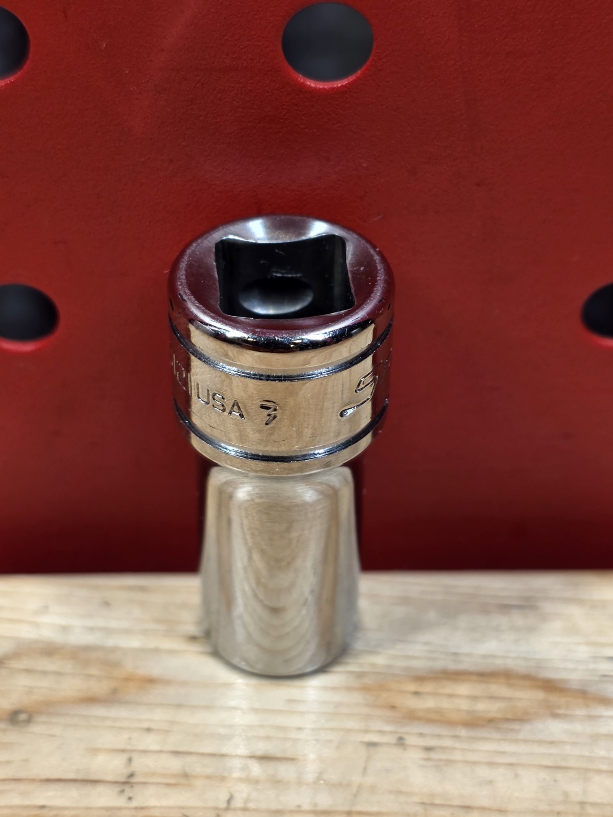 Snap-on Tools FDS121 3/8″ SAE 3/8″ Drive 12-Point Semi-Deep Chrome Socket