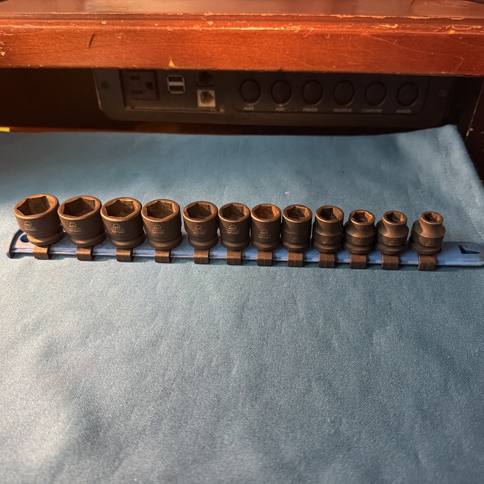 Matco SBSPM126V 12 Pc 3/8″ Dr Metric 6 Pt ADV Stubby Impact Socket Set 8-19mm