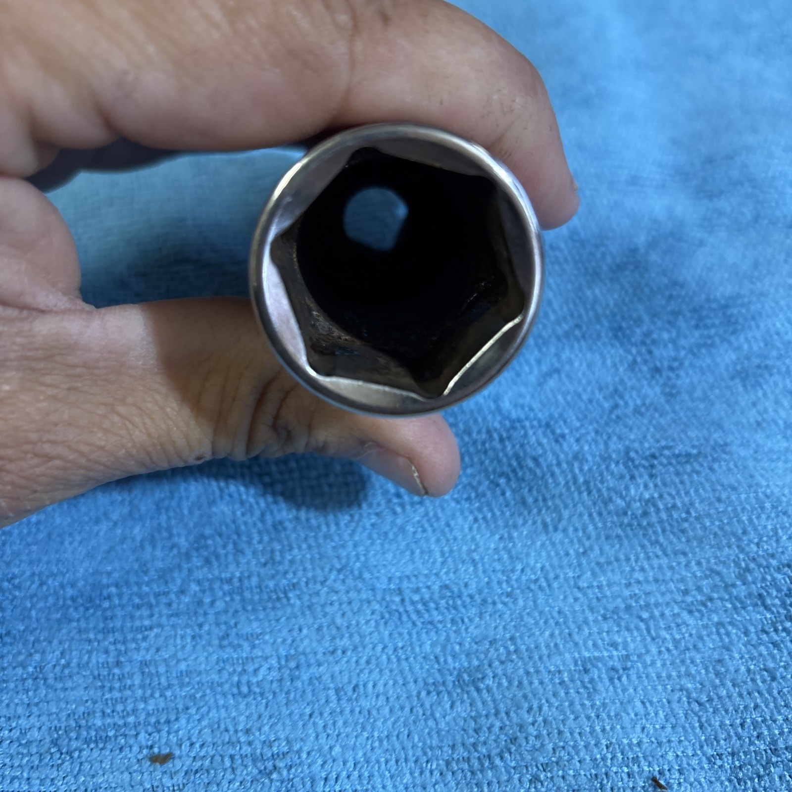 Snap on Tools USA 1″ SAE Deep 6 Point Chrome Socket TS321