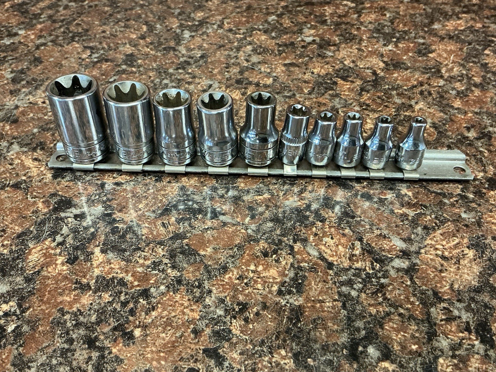 Snap-On Tools Inverted Torx Socket (Set Of 9) E4-E18 + 1 mac socket – b4