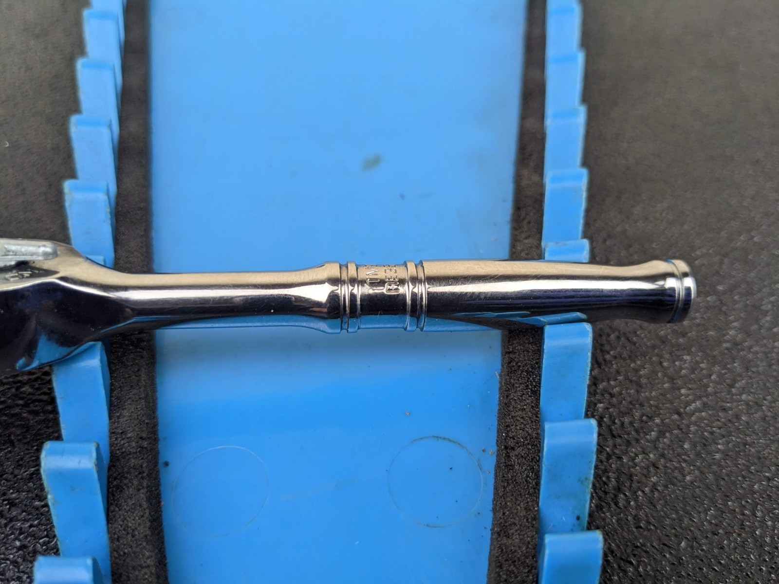 #bn438 Snap On Tools USA TM936SET 1/4″ Hex Chrome Magnetic Bit Ratchet w/ Bits