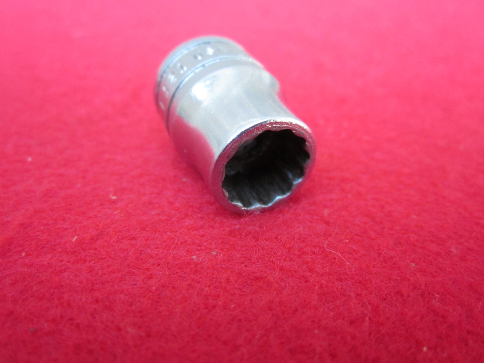 Snap On F121 3/8″ Drive 3/8″ 12PT SAE Shallow Chrome Socket