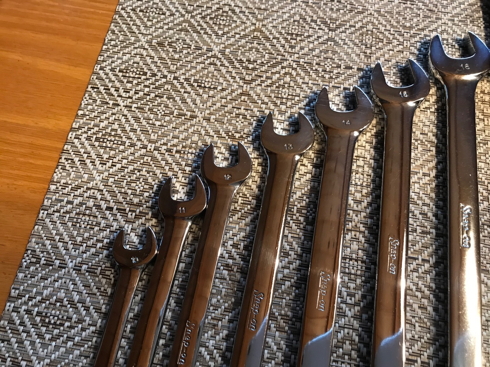 Snap-on OEXM713 – 13 Piece Metric Standard Handle 12Pt Combination Wrench Nice !