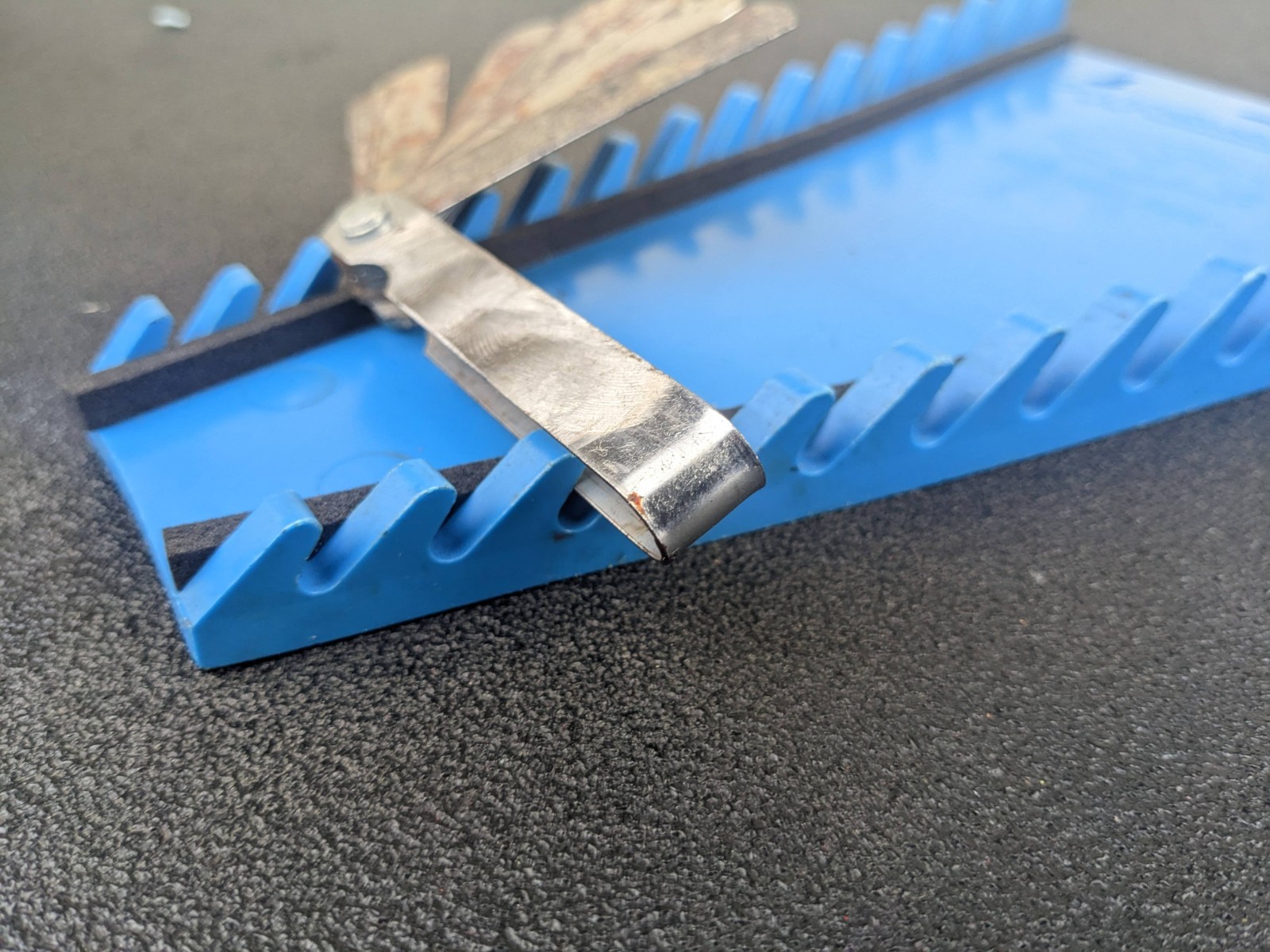 #bl569 Blue Point FB325A Feeler Gauge Set 25 Blades Inches SAE Metric USA