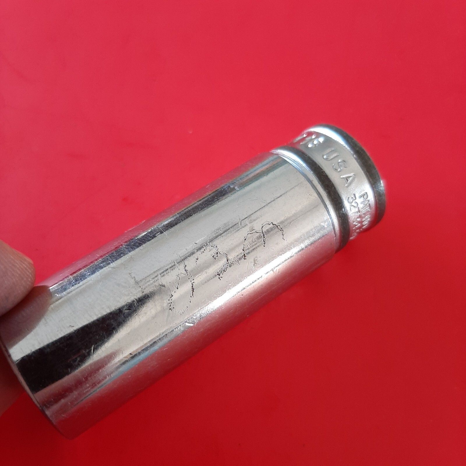 Snap-on Tools USA 3/8″ Drive 18mm Metric 12 Point Deep Chrome Socket SFM18