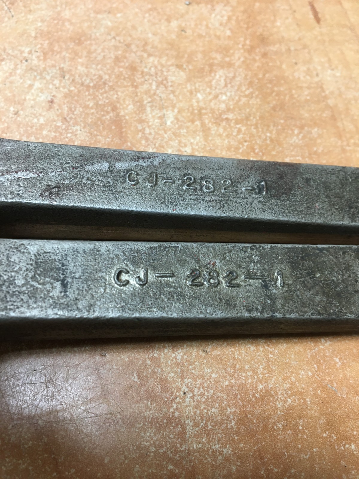 Snap On CJ282-1 Bar Type Puller Jaw Set