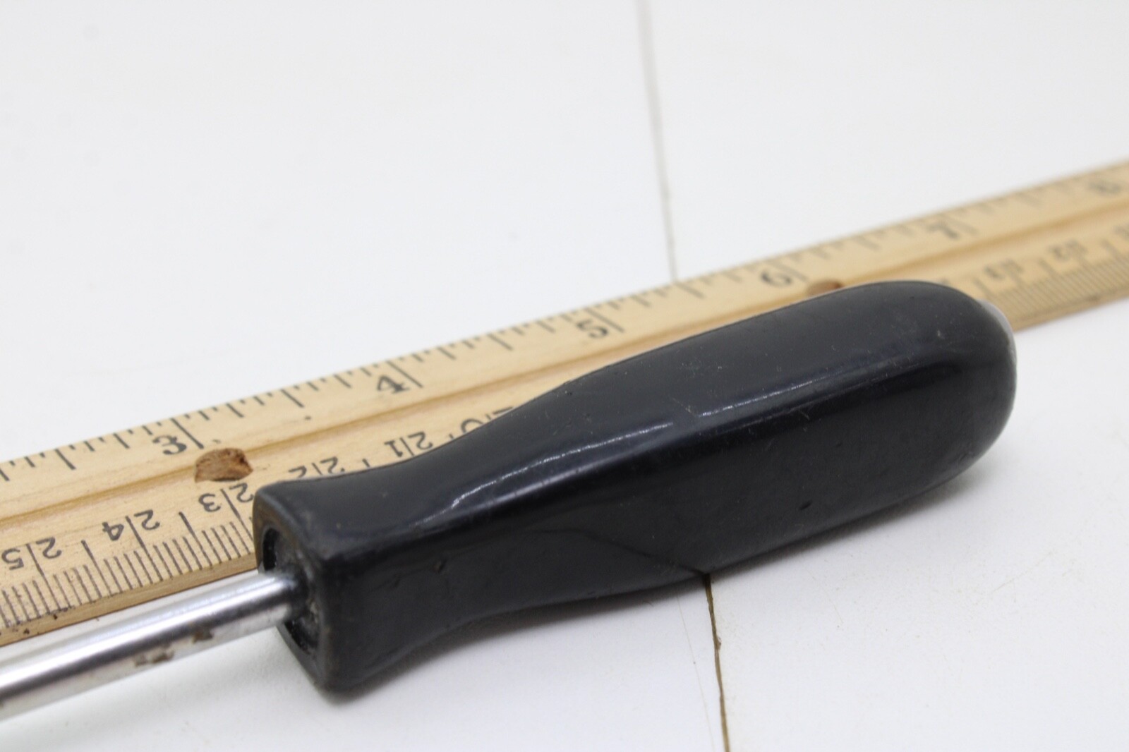 Unbranded 2″ x 3/16″ Black Hard Handle Flat Screwdriver USA
