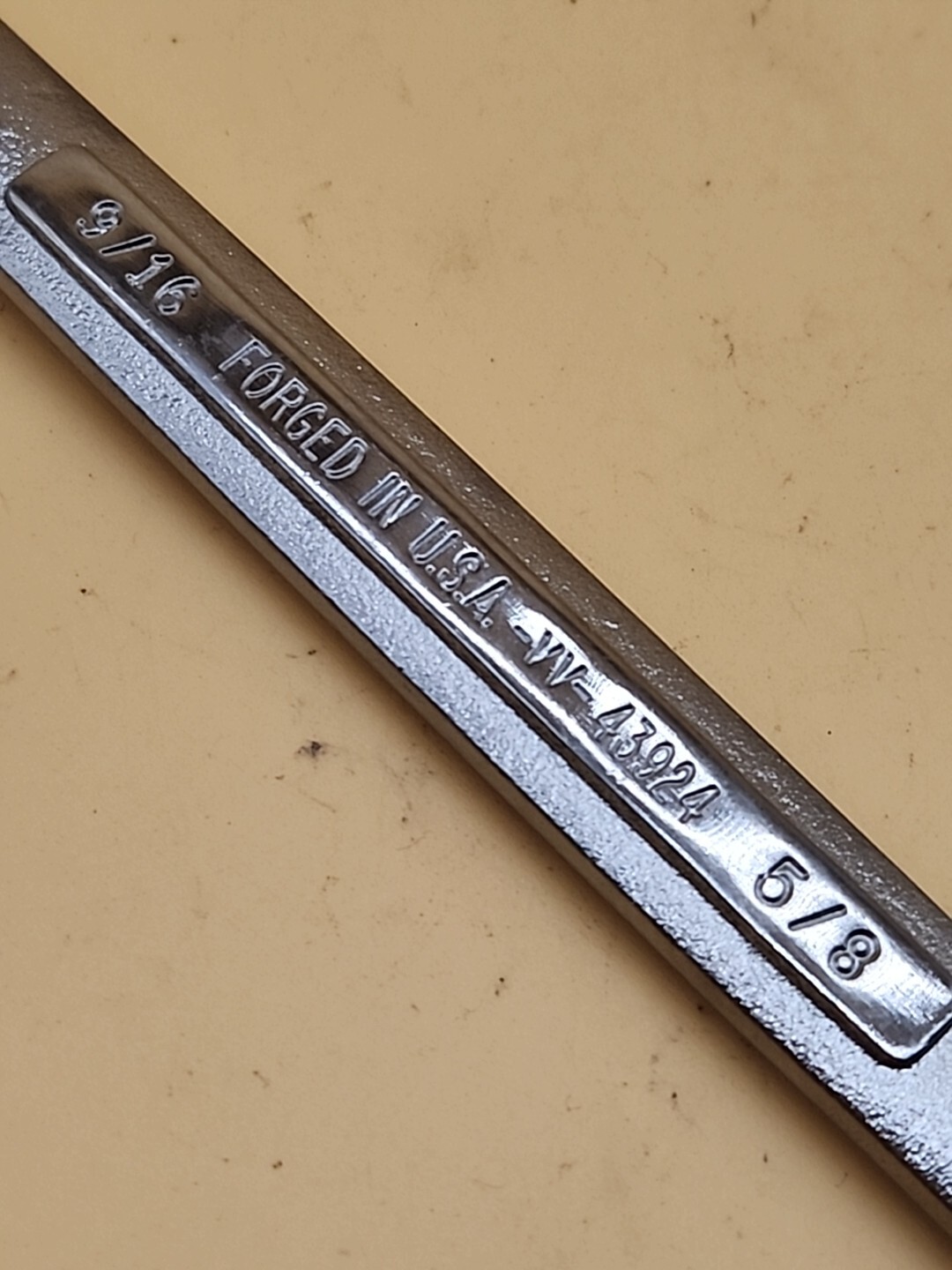 Craftsman VINTAGE NEW VV-43924 9/16in. x 5/8in. Double Box End Wrench USA