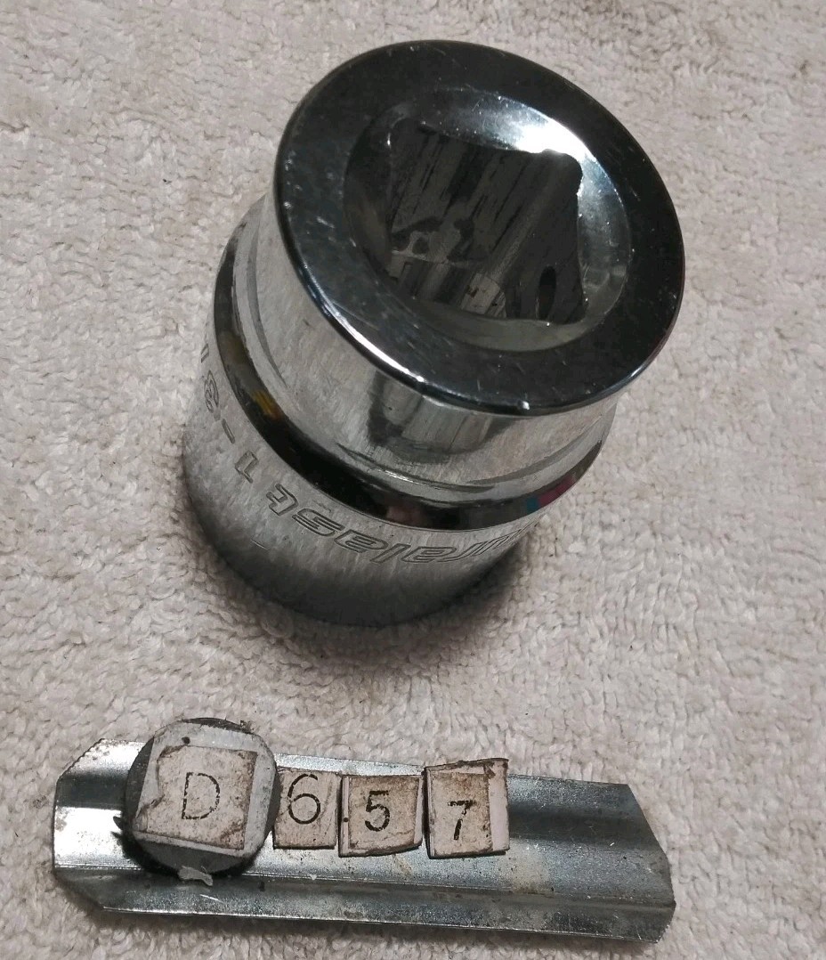 DURALAST 50-331 3/4″ DRIVE 1-3/8″ 12PT SOCKET SAE