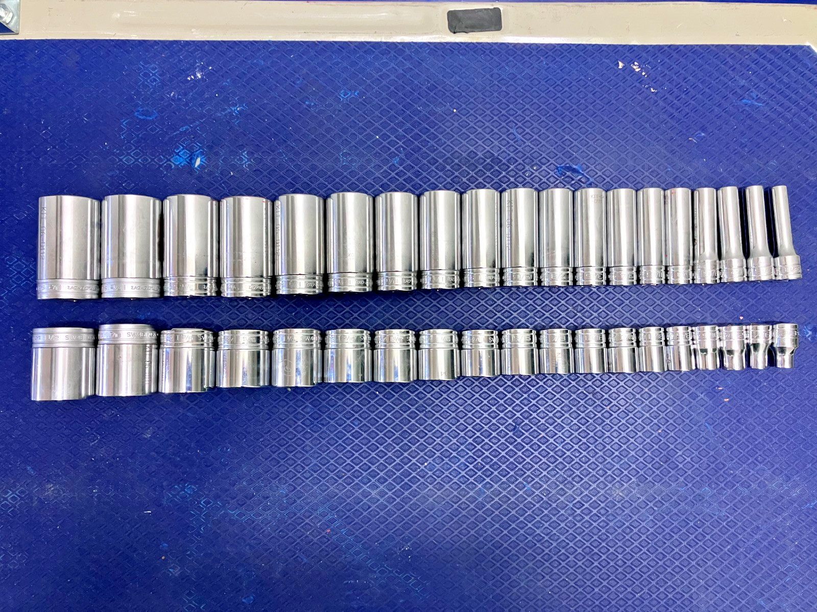 Used Snap On 338TSWYAFR 38pc 1/2″ Drive 12pt SAE Master Socket Set 3/8 to 1-1/2