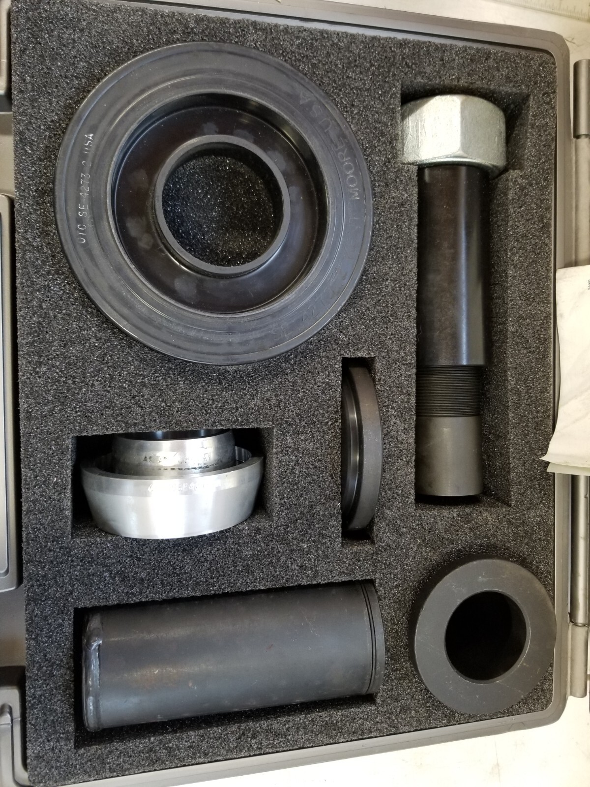 Navistar International Kent Moore ZTSE4420 Spicer S400 Axle Tool Kit
