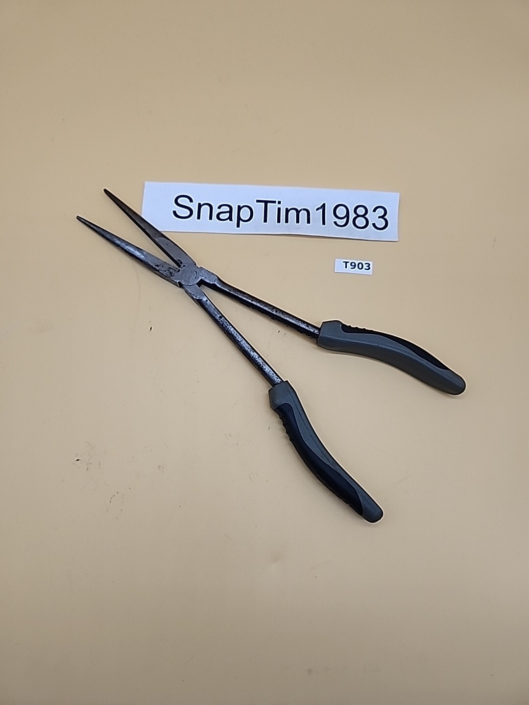 PRO GRADE 15220. Long Extended Reach Needle Nose Pliers Green 11” Handle