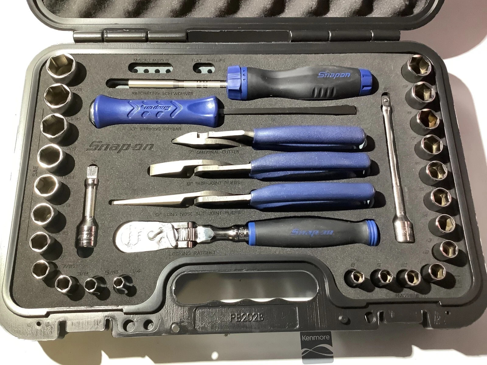 Snap-on POWER BLUE 3/8″ dr 33pc METRIC & SAE General Service Foam Set 233FSMBFMB
