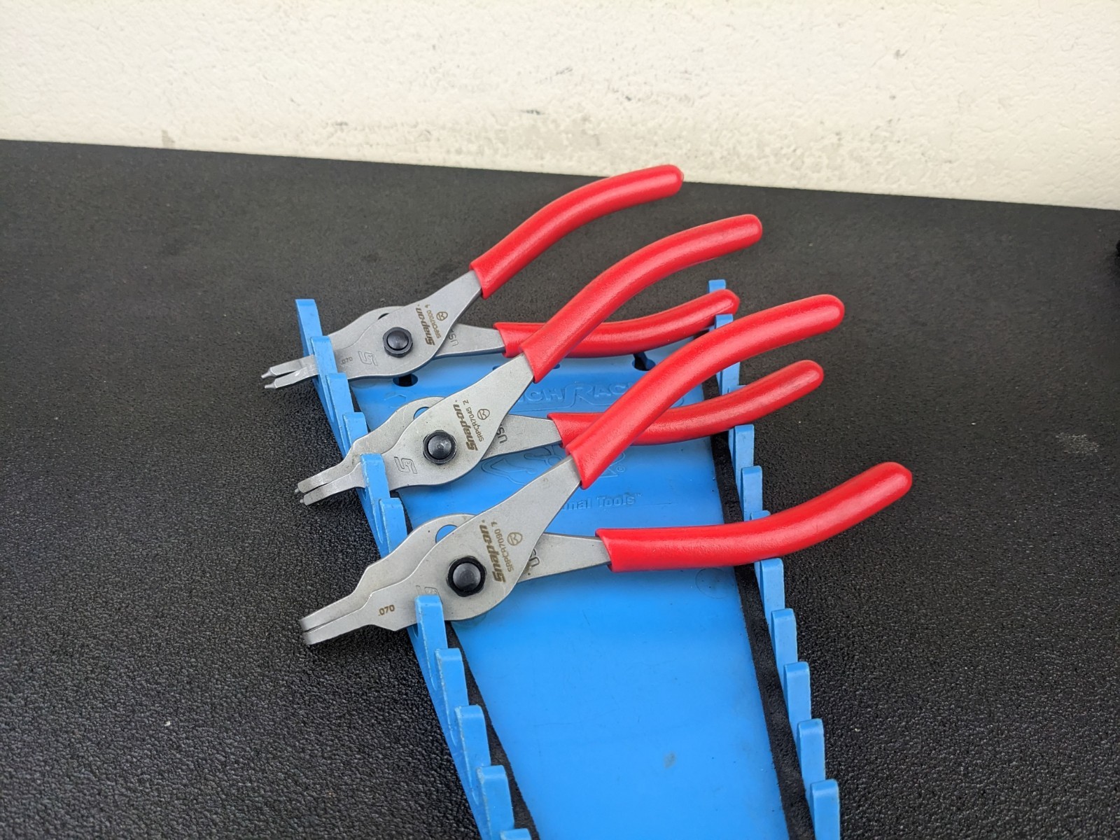 #bn400 Snap-on Tools USA NEW RED 12pc Master Snap Ring Pliers Set SRPCR1200FR
