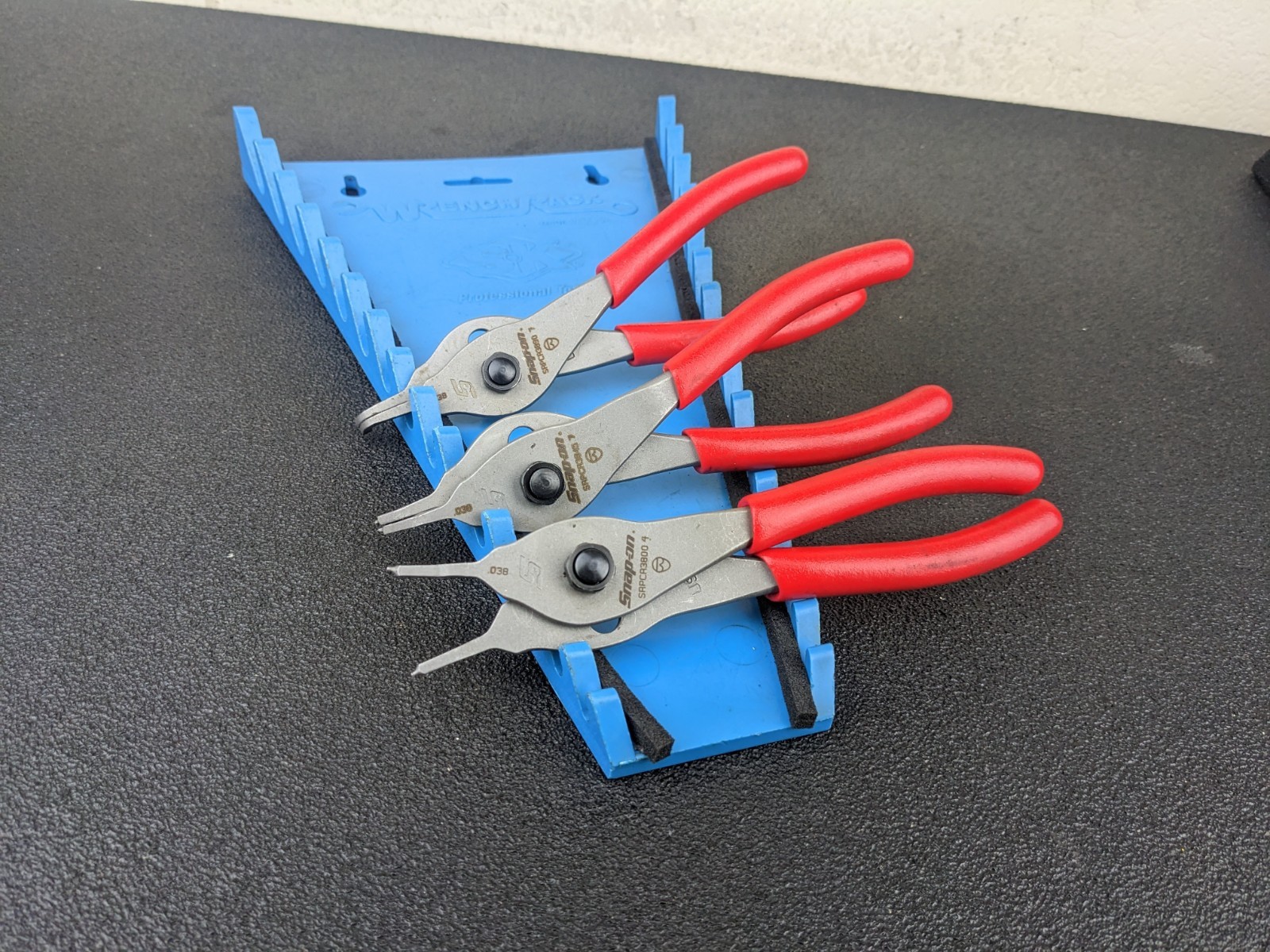 #bn400 Snap-on Tools USA NEW RED 12pc Master Snap Ring Pliers Set SRPCR1200FR