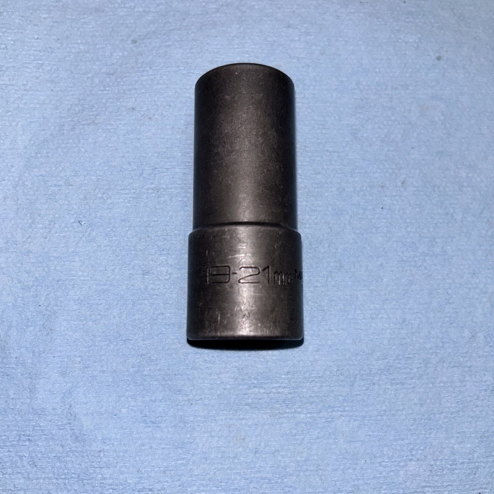 1/2″ DRIVE 19MM X 21MM METRIC 6 POINT FLIP SOCKET