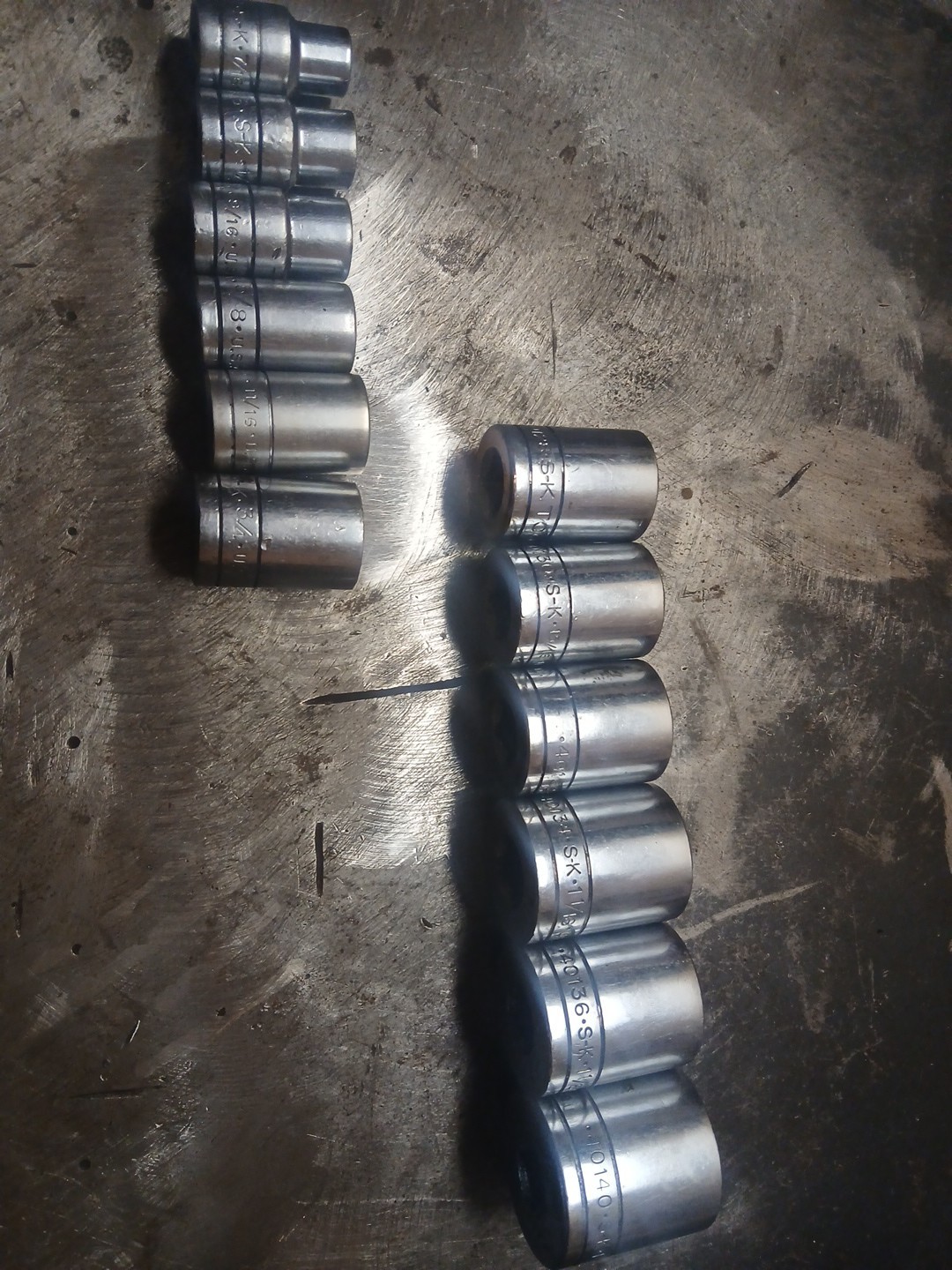 Set Of 12 SK 1/2dr Standard Length Chrome Sockets SAE
