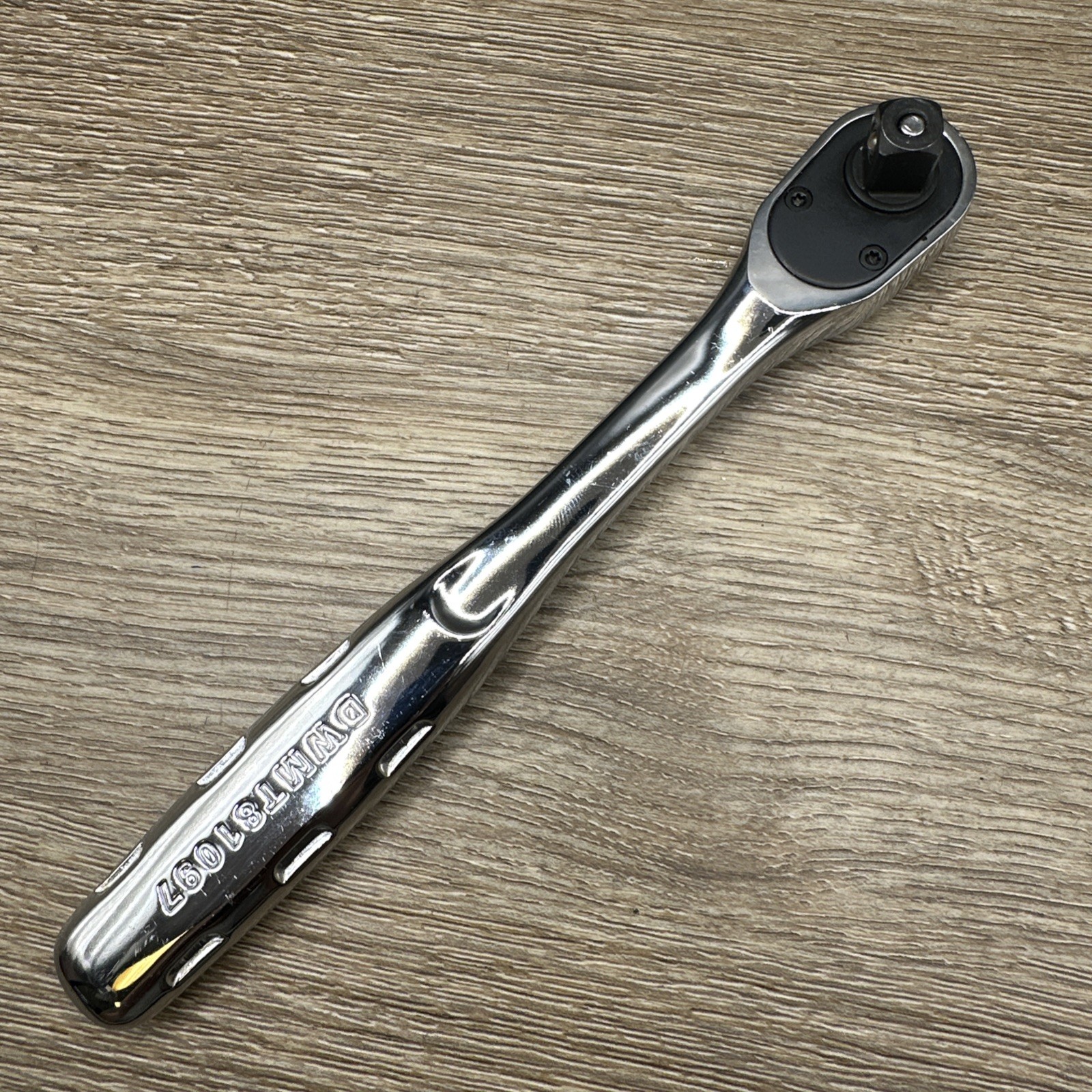 DEWALT 3/8″ DRIVE QUICK RELEASE RATCHET DWMT81097 NICE