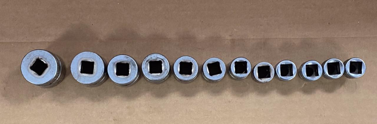 SNAP ON 12 PC 3/8″ DRIVE 12 PT SHALLOW SOCKET SET (1/2″ F081- 7/8″ F281) USED.