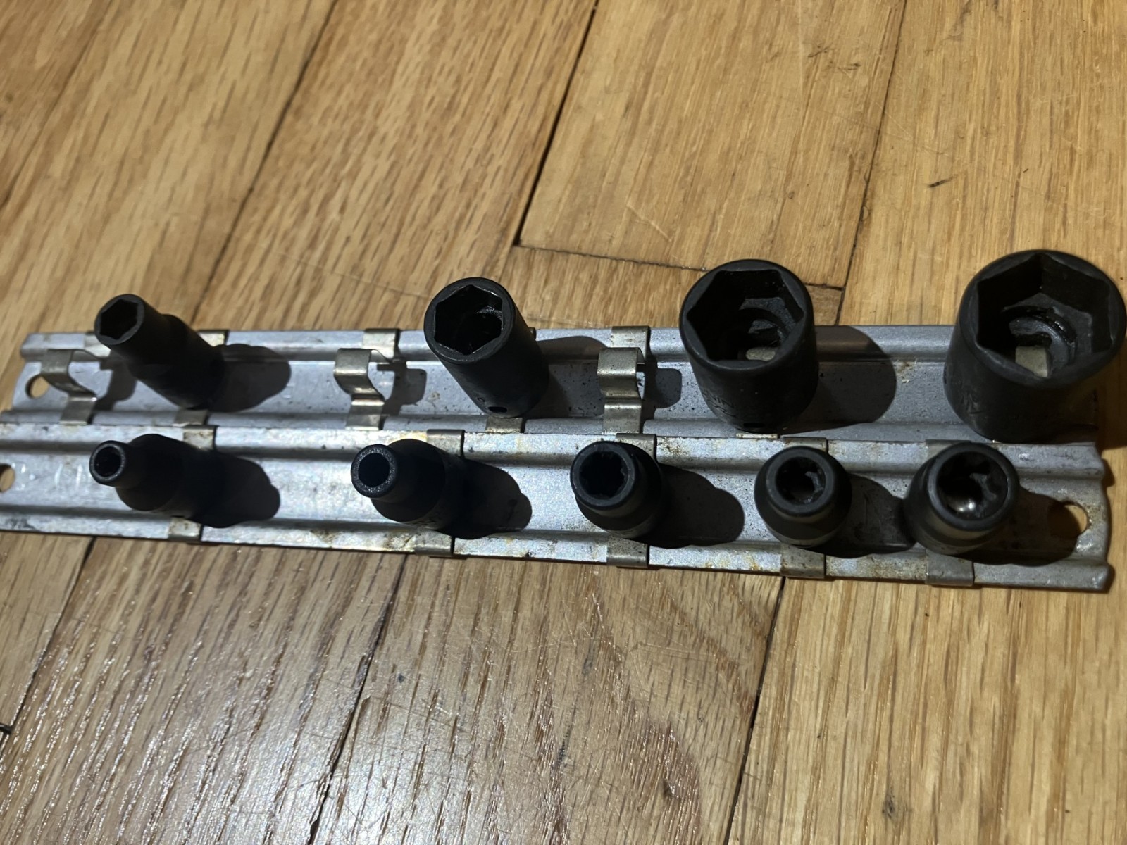 Snap-On 1/4″ Dr. Impact Sockets(Inverted Torx-E4,E5,E6,E7,E8)&(1/4,3/8,1/2,9/16)