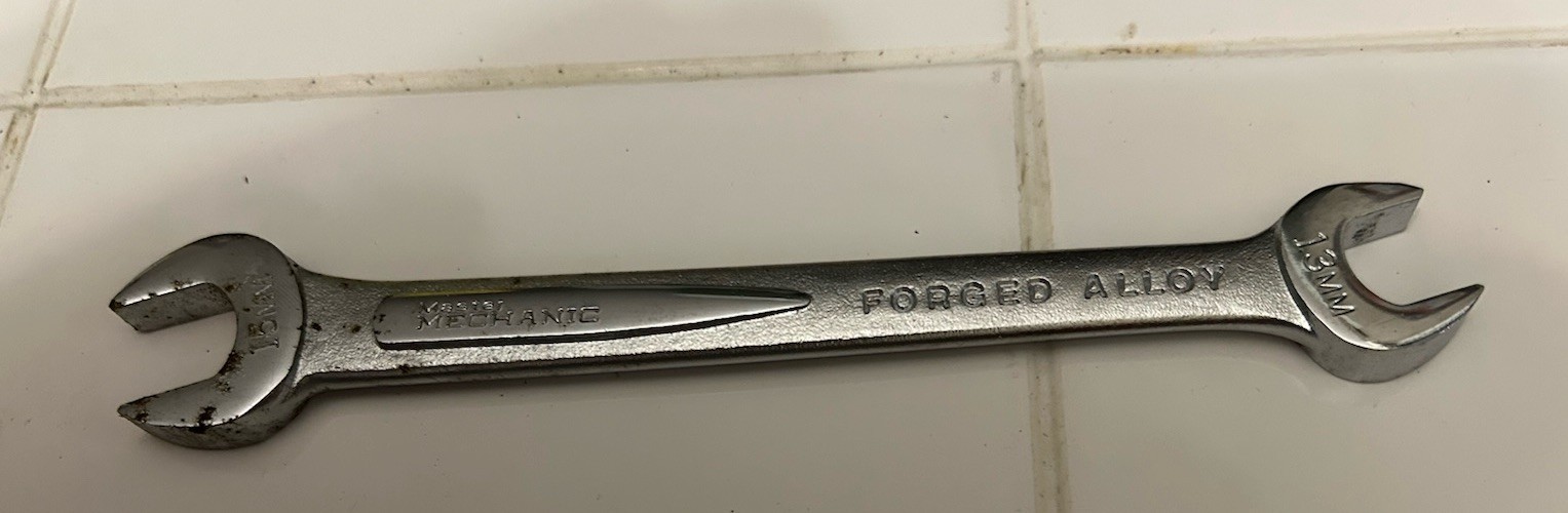 MIXED POUCH (6) METRIC OPEN END WRENCHES (6MM-19MM) EASCO, FULLER, MASTER MECH.