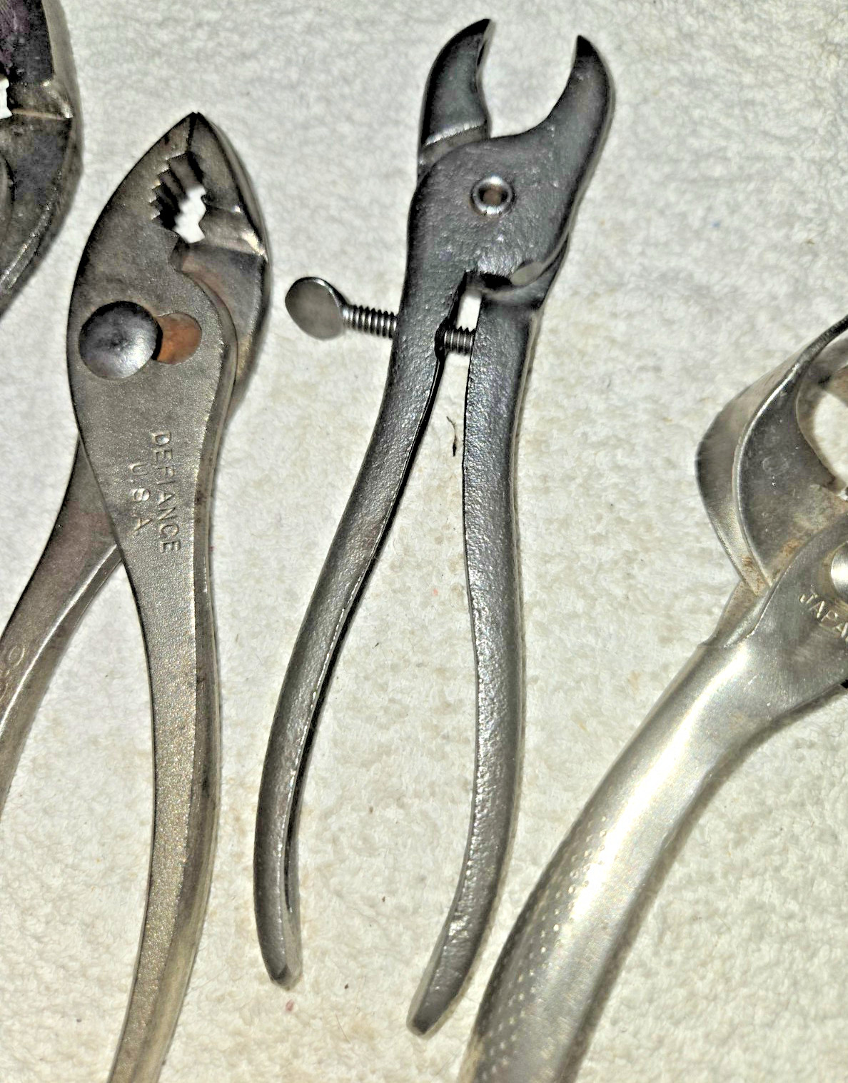 Lot Of 4 Hand Tools – 2 Slip-Joint Pliers, Skinning Pliers, Hog Ring Pliers