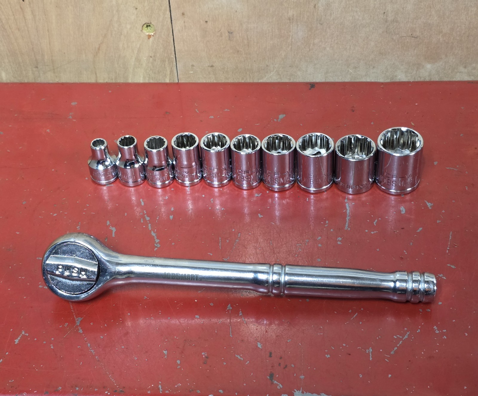 Jobsmart 3/8″ Dr Ratchet & 10pc Socket Set 12Pt 1/4″ 5/16″ 3/8″ – 3/4″ (2 Replc)