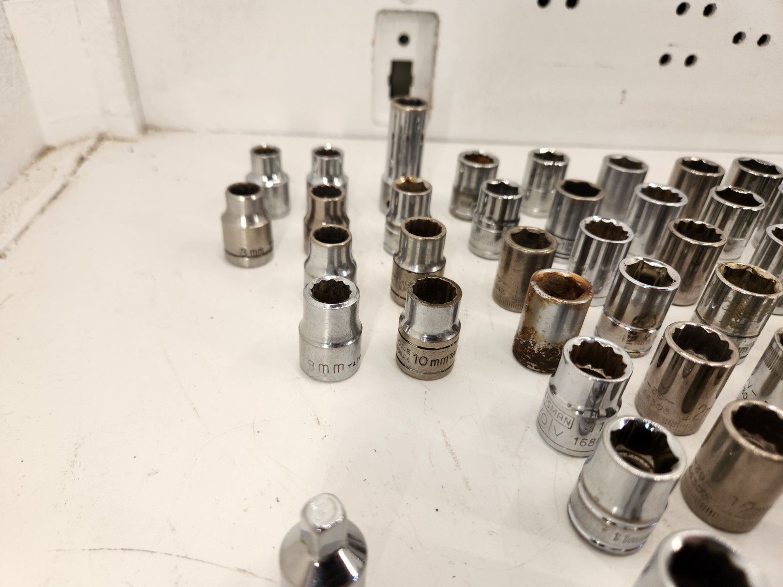 60 Piece Lot Metric Mostly Craftsman & Husky 3/8 Shallow Socket Set SEE PHOTOS