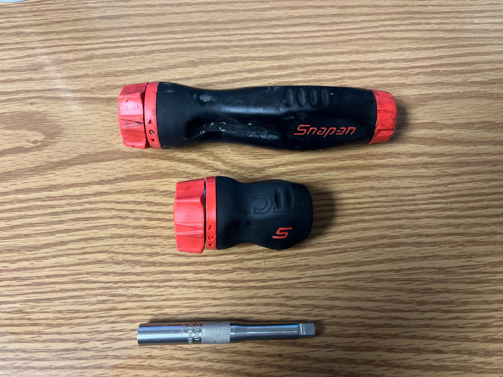 SNAP ON SGDMRC1A & SGDMRC4A – CUSHION GRIP RED & BLACK HANDLES LOC#16