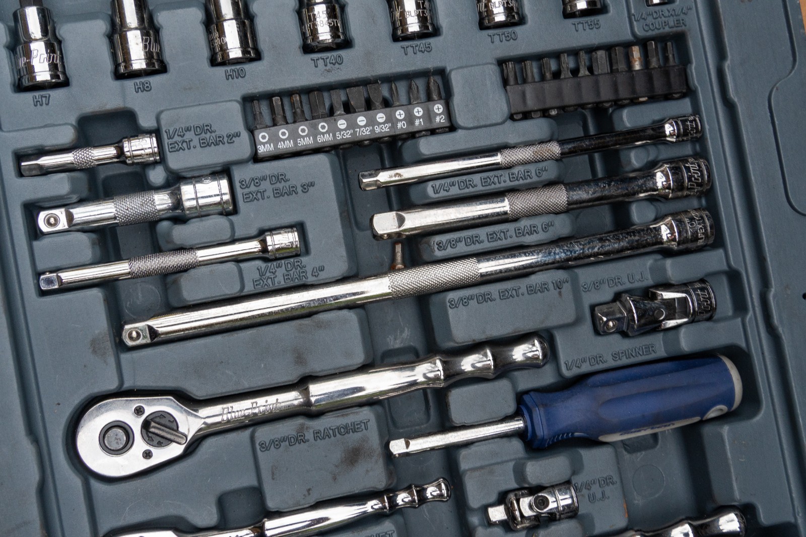 Blue-Point BLPGSSC155 – Combination Drive SAE/ Metric 155 pc General Service Set