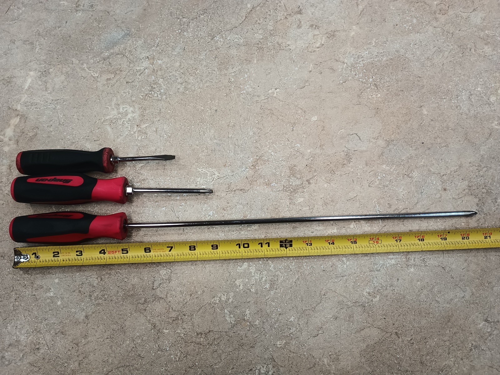 Snap-on SGDP172B #2, SGDP421RB #2, Phillips Screwdrivers + Daytona 500 Flat