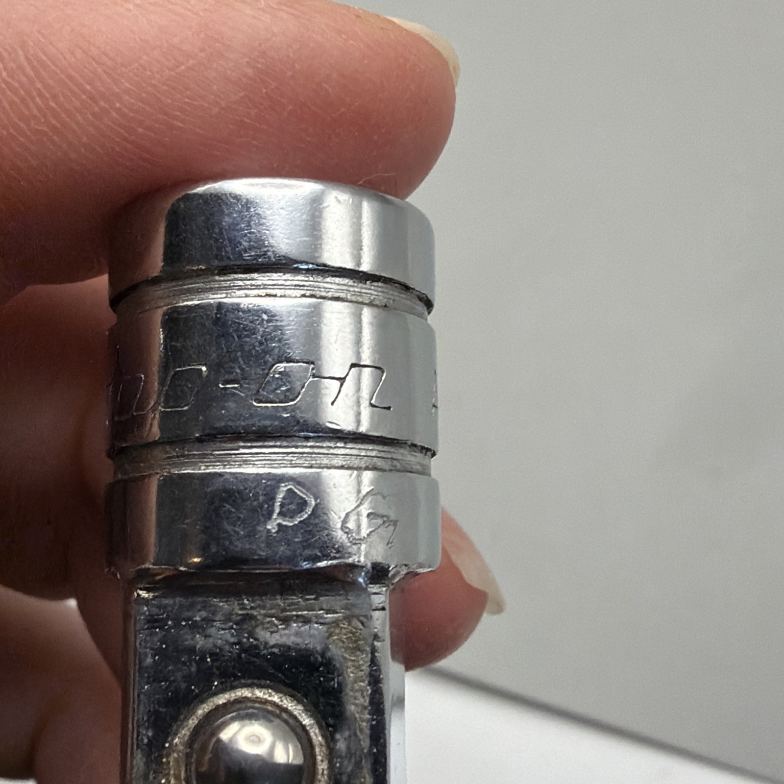 Snap On Sockets (SFS081, 101. F141. A2 Adapter).Read