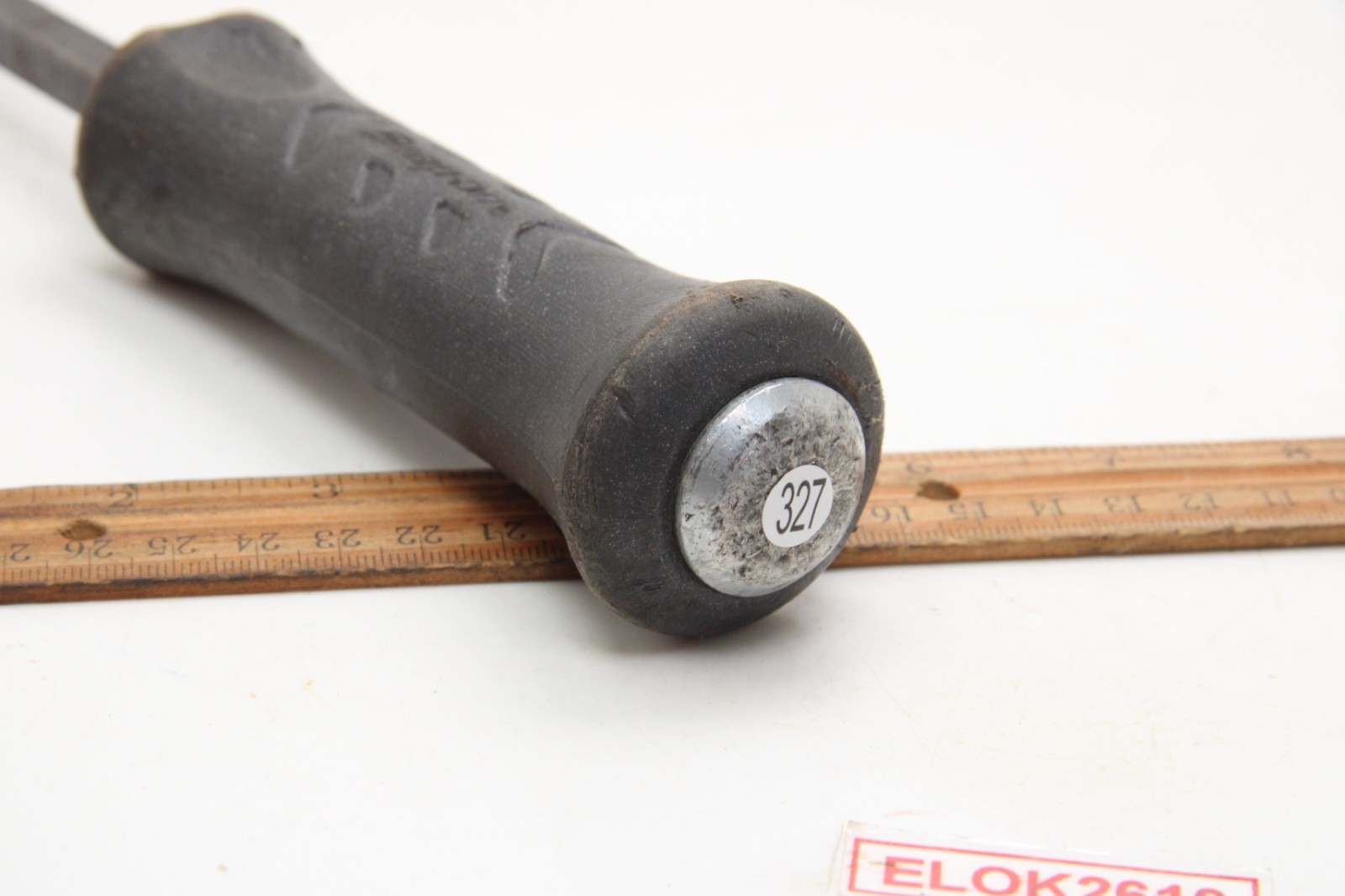 Snap-on Tools SPBS12A 12″ Black Hard Grip Handle Striking Pry Bar USA