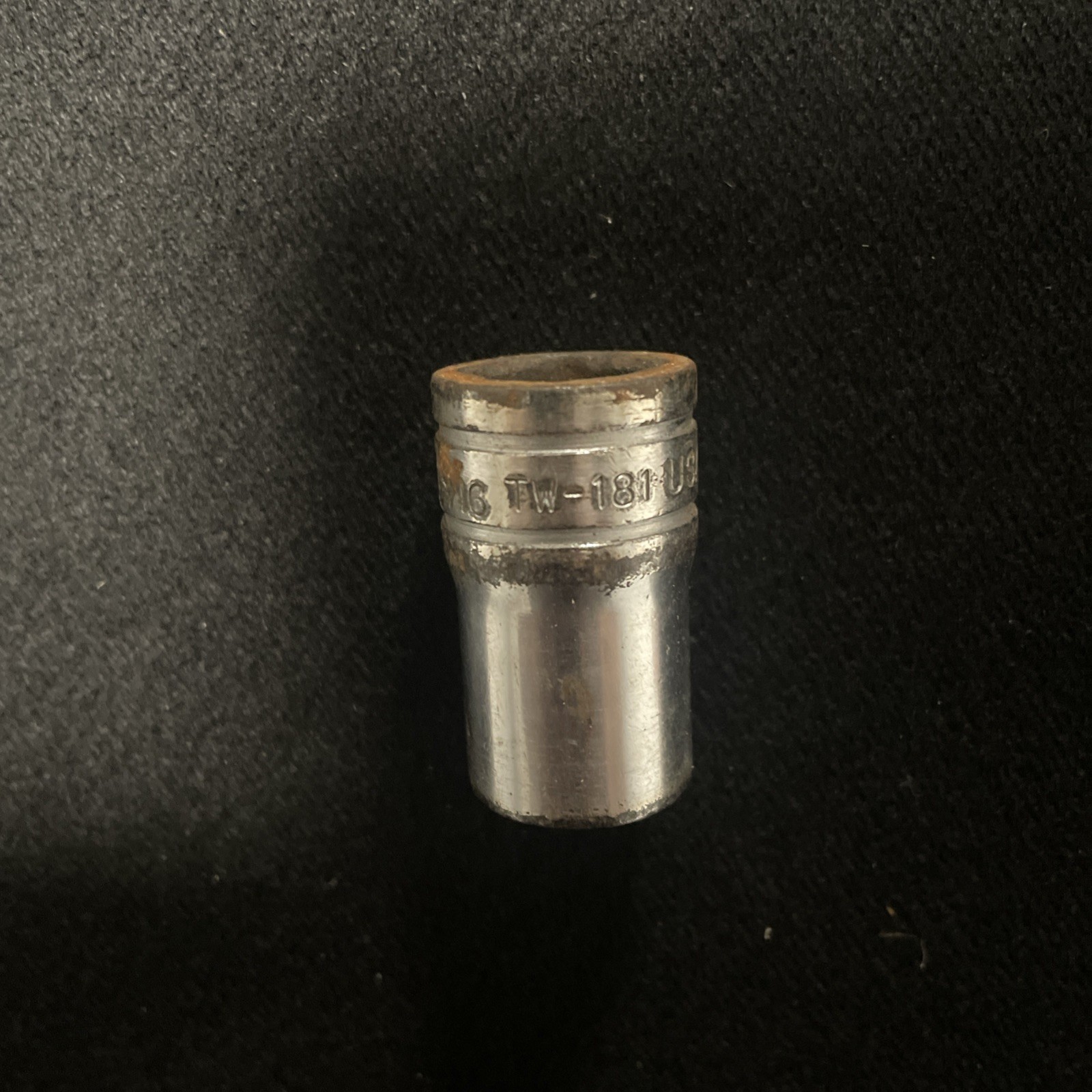 Snap On Socket Lot. 11 Pieces. Varied sizes, series and conditions.