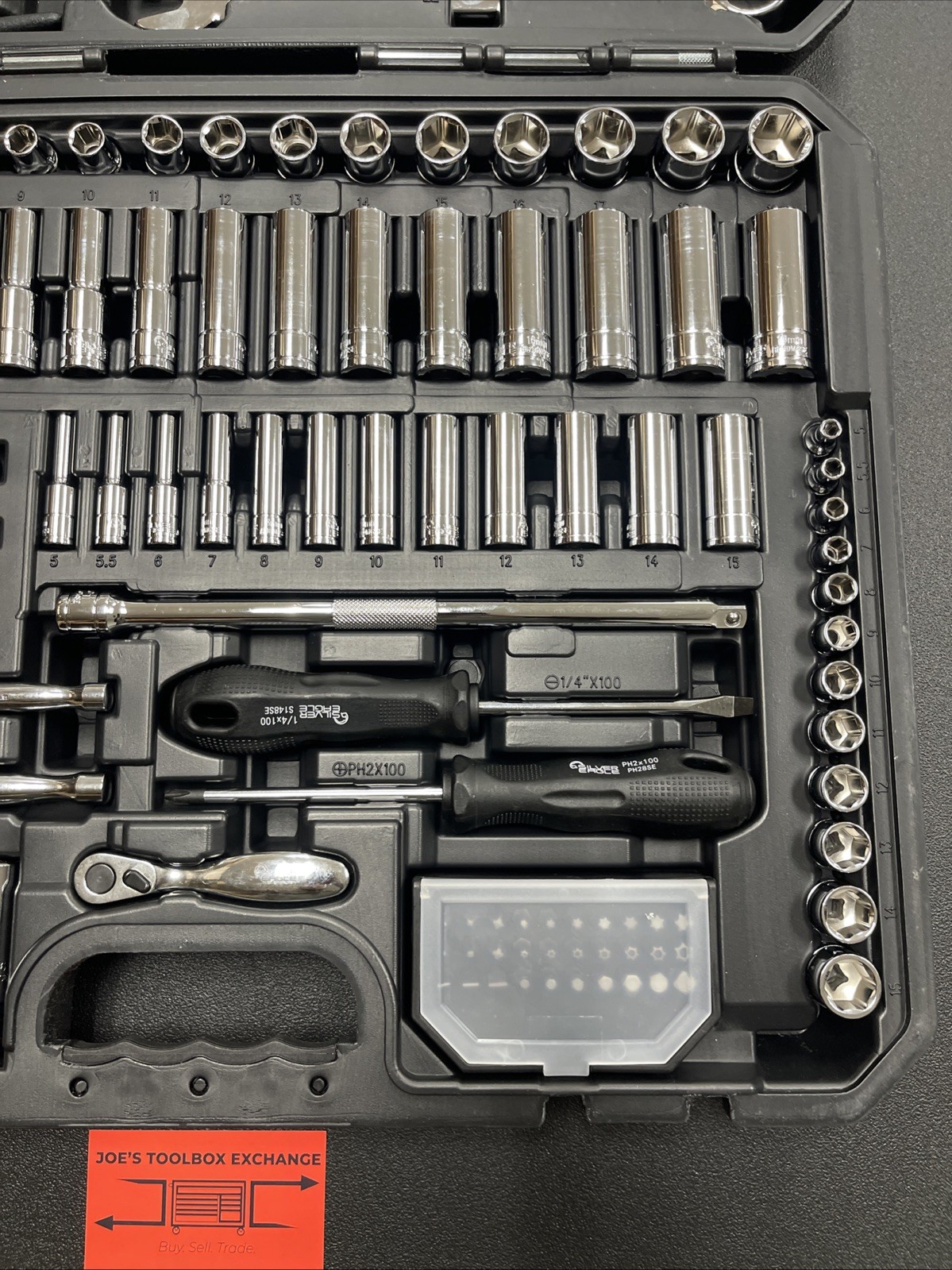 Matco Tools SAB122SE 122 PIECE 1/4″ & 3/8″ DRIVE SILVER EAGLE® MASTER TOOL SET