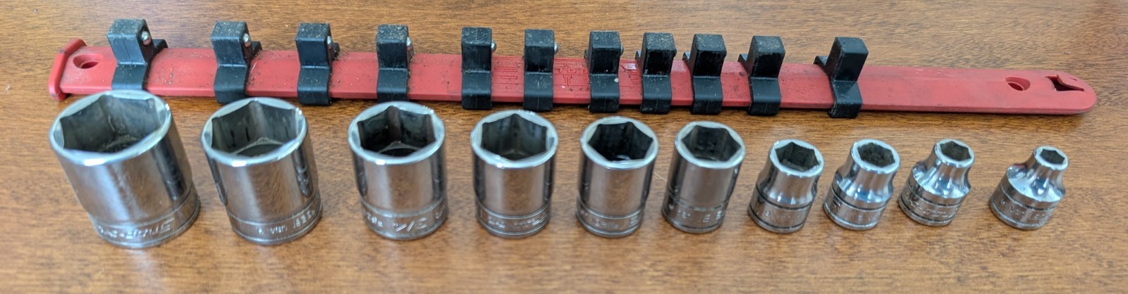 Snap-on Tools 3/8″ Drive 10pc 6pt SAE Socket Set 1/4″ – 7/8″ FS081-FS281 w/Rail