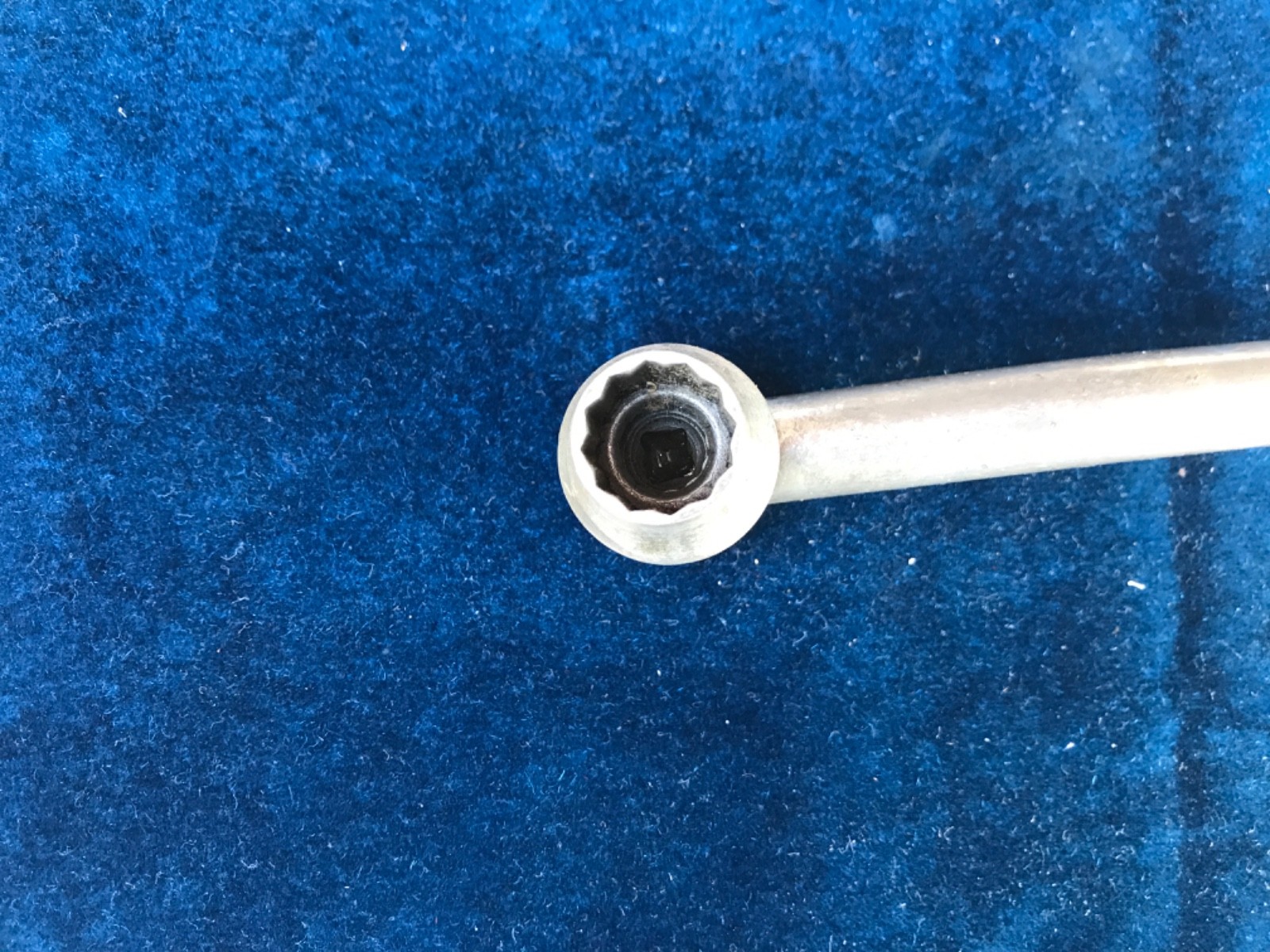 FORD V 8 Socket Wrench #617 9/16 inch
