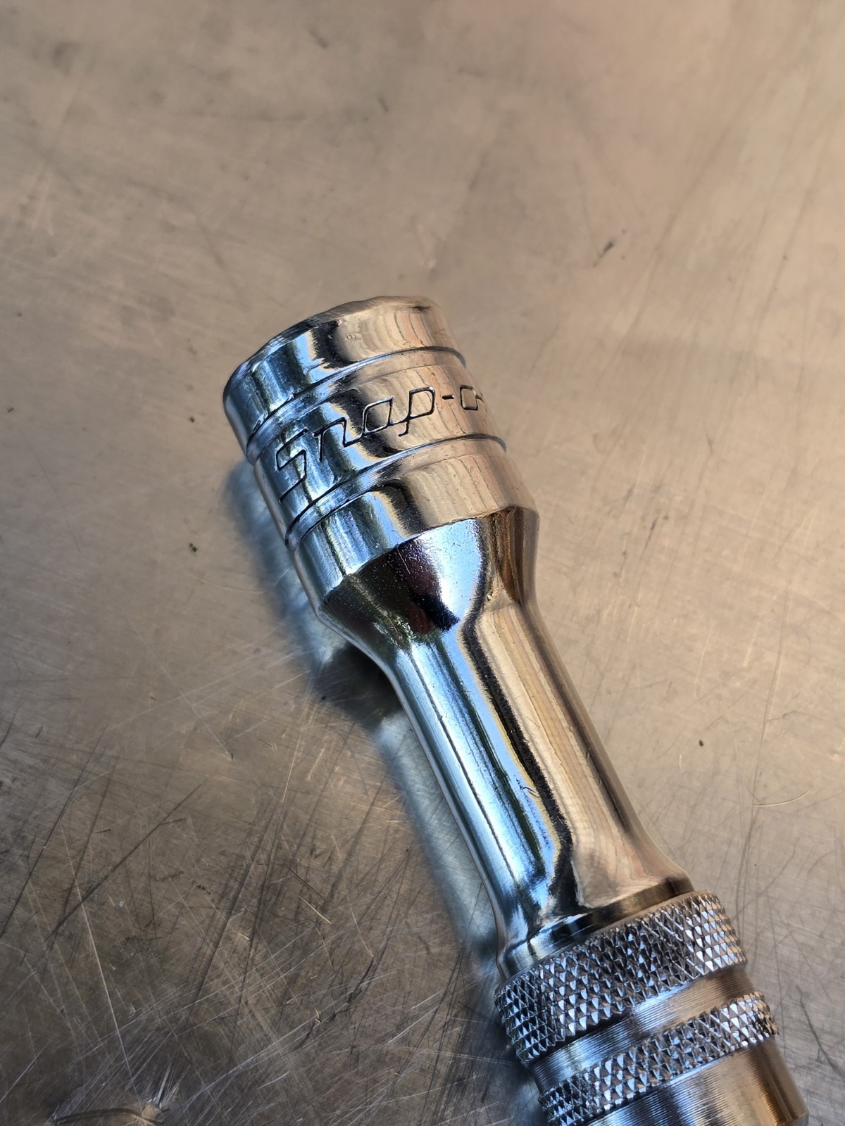 Snap-on 3/8″ Drive 3″ Locking Knurled Extension, Part# FXKL3A
