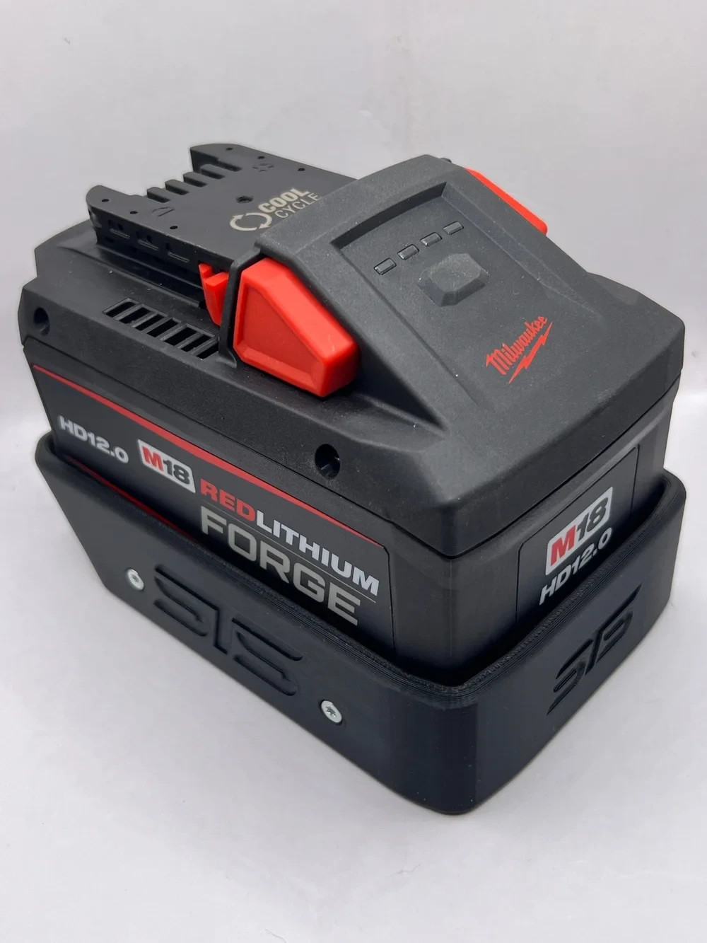 STS Auto Design MW1812F – Milwaukee M18 12.0 Forge Magnetic Battery Cover