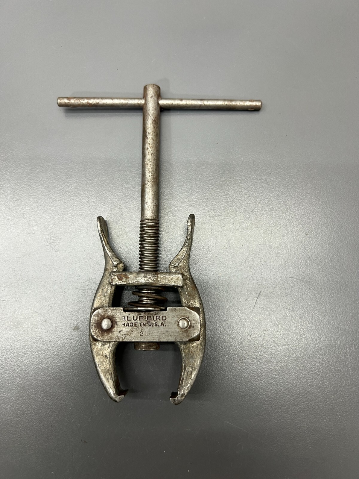 (U) VINTAGE BLUE BIRD No. 21 BATTERY TERMINAL PULLER USA COMPARE W SNAP ON CJ92