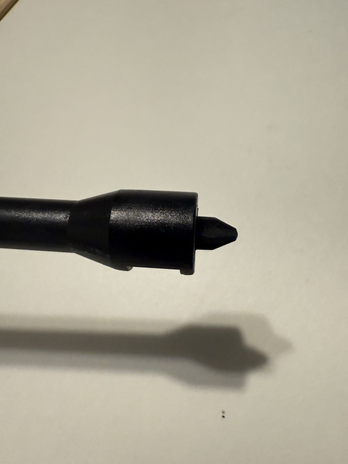 New Original Klein Tools 32216 2 Phillips Head Screw-Holding Screwdriver #2Round