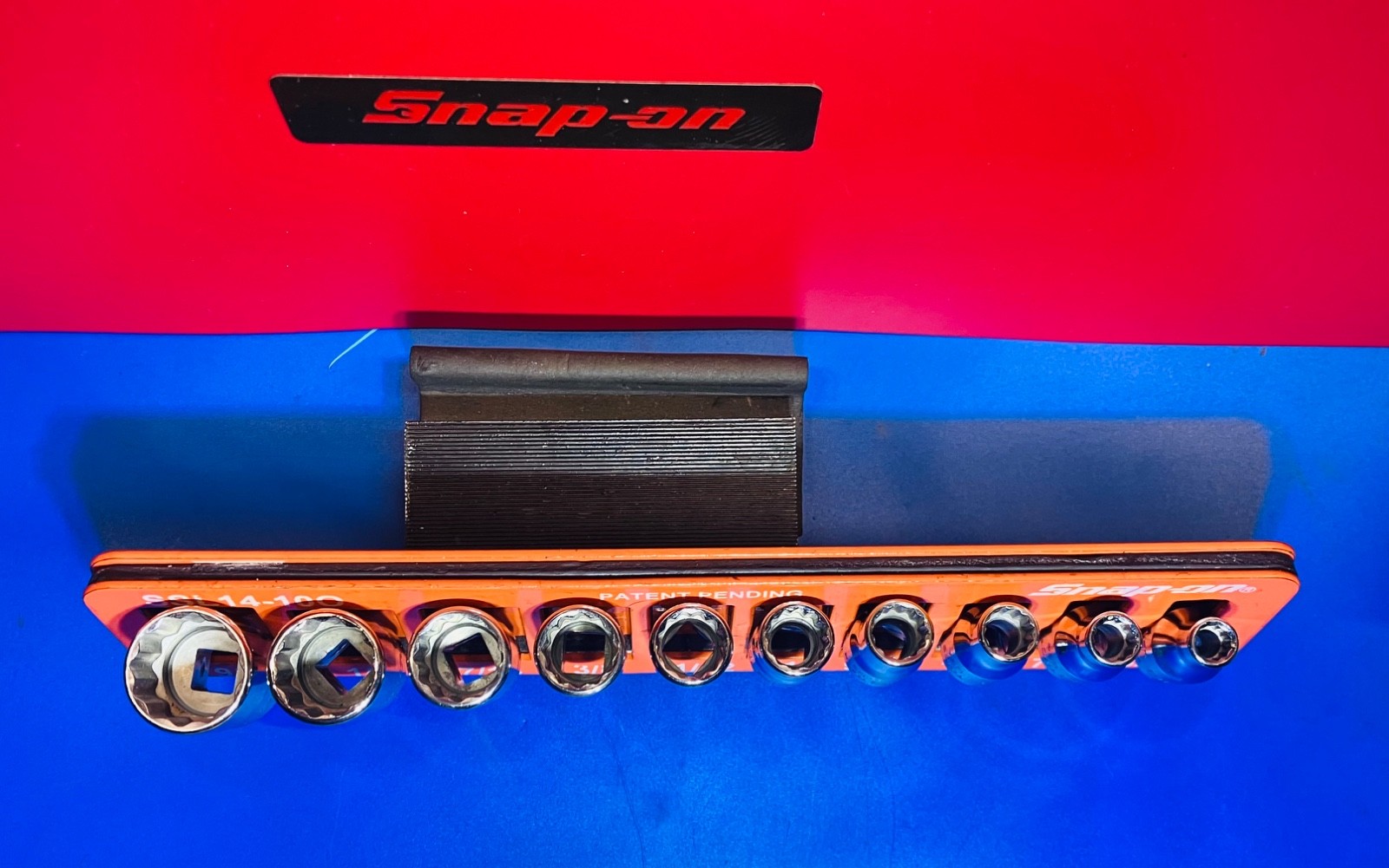 Snap On 1/4″ Drive 12-POINT SAE Shallow Socket Set W/Collectable All Metal Tray